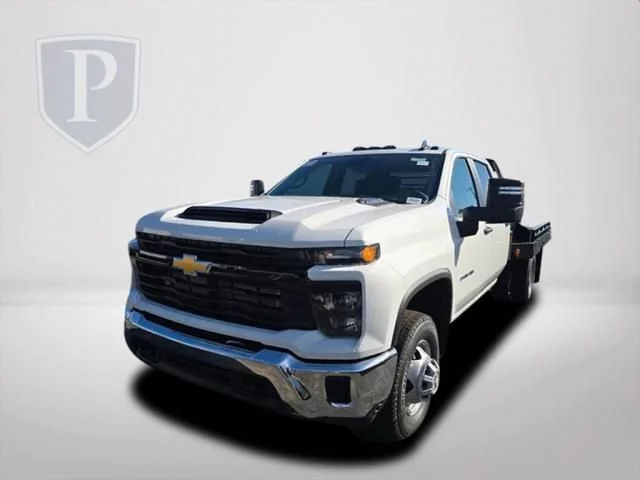 New 2026 Summit White Chevrolet Work Truck image 11