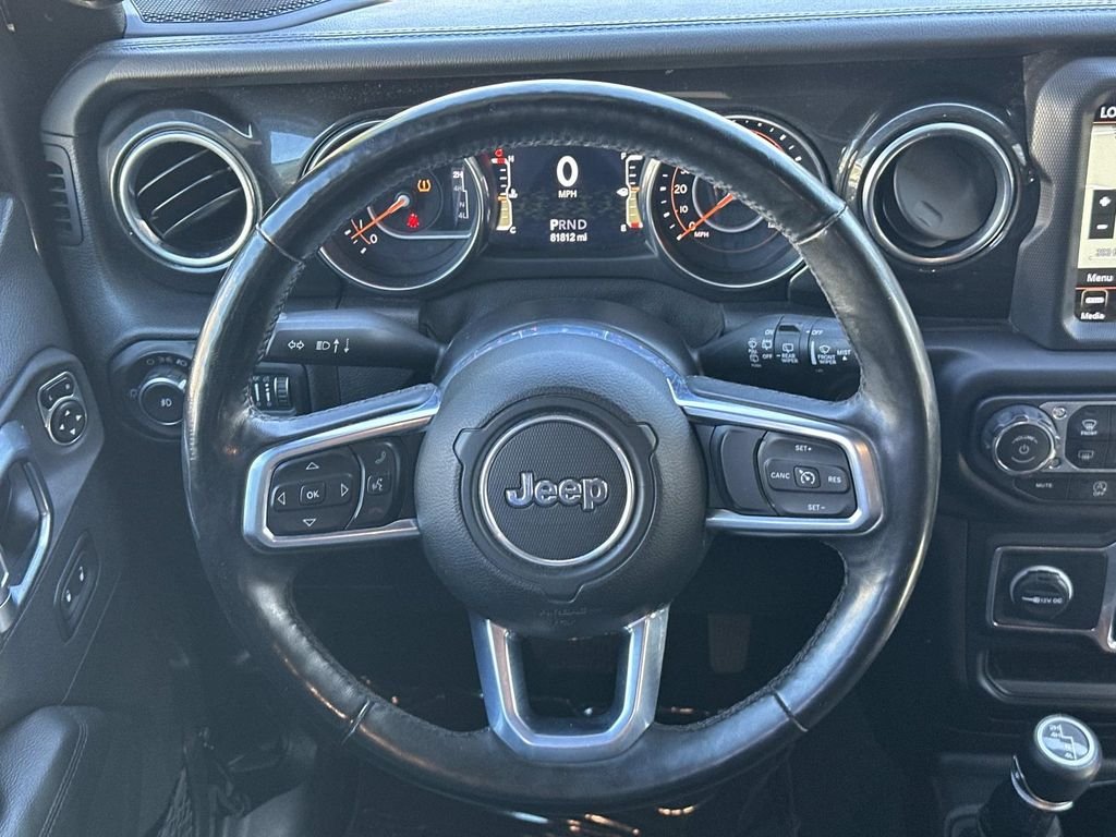 Used 2020 Crystal Metallic Jeep Unlimited Sahara Altitude image 21