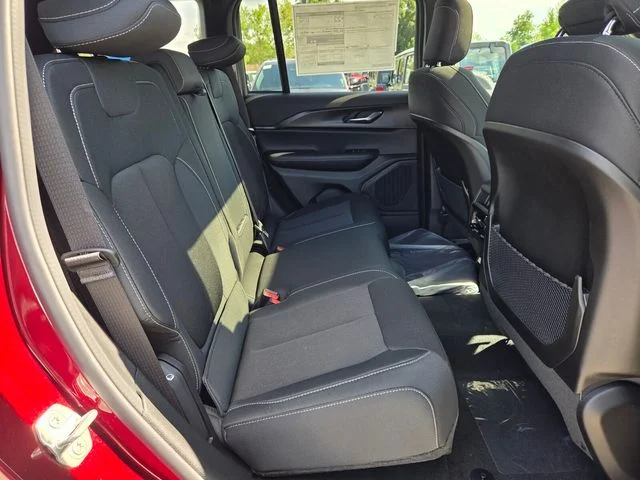 New 2026 Velvet Red Pearl-Coat Exterior Paint Jeep Laredo X image 14