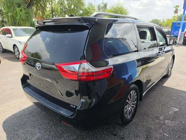 Used 2020 Black Toyota XLE image 3