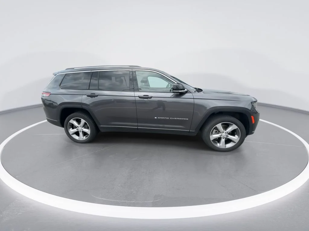 Used 2021 Gray Jeep Limited image 9