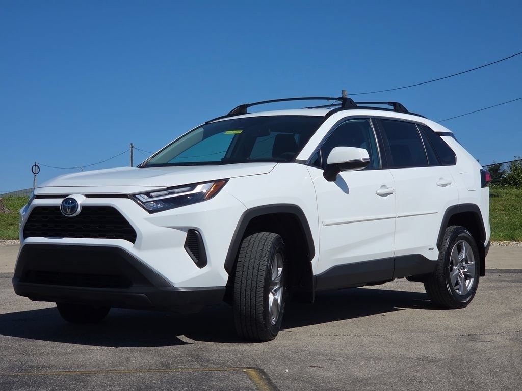 Certified Used 2024 Ice Cap Toyota XLE image 18