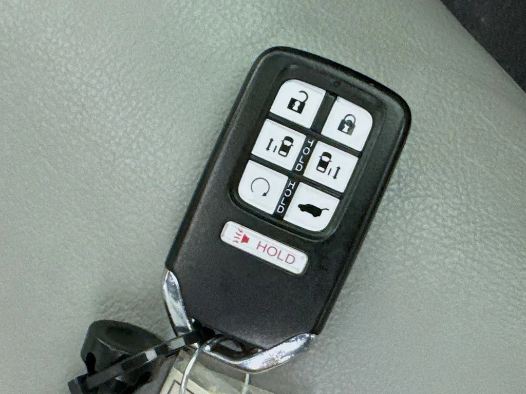 Certified Used 2018 Modern Steel Metallic Honda EX-L image 43