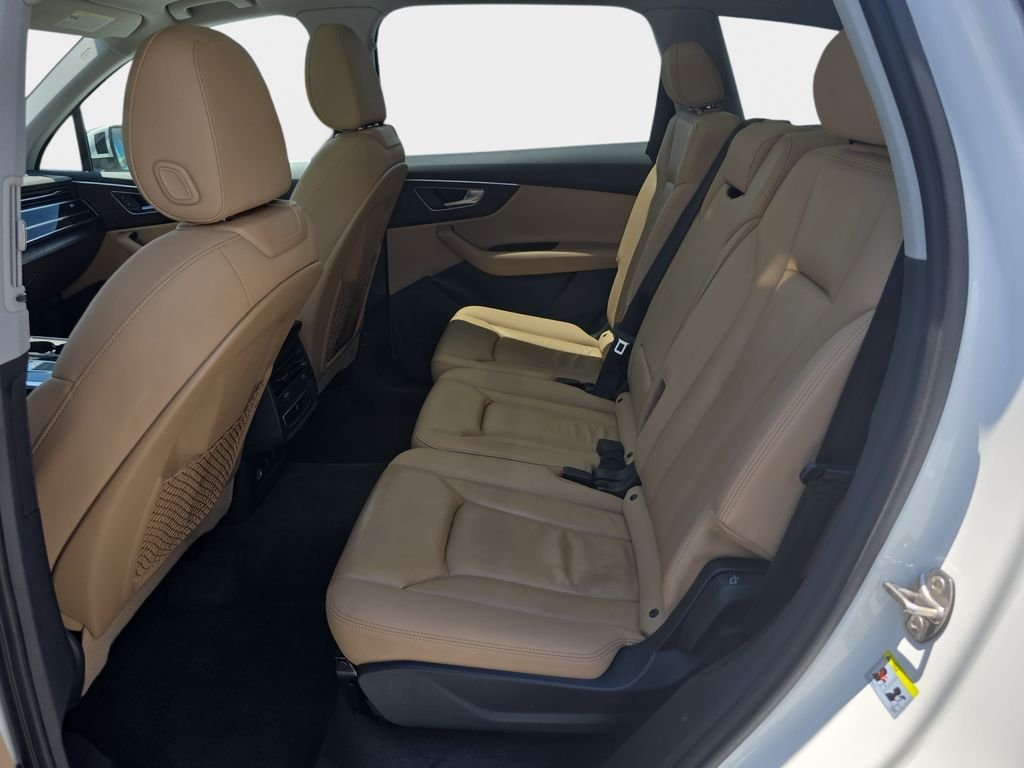 Used 2021 White Audi 45 Premium image 29
