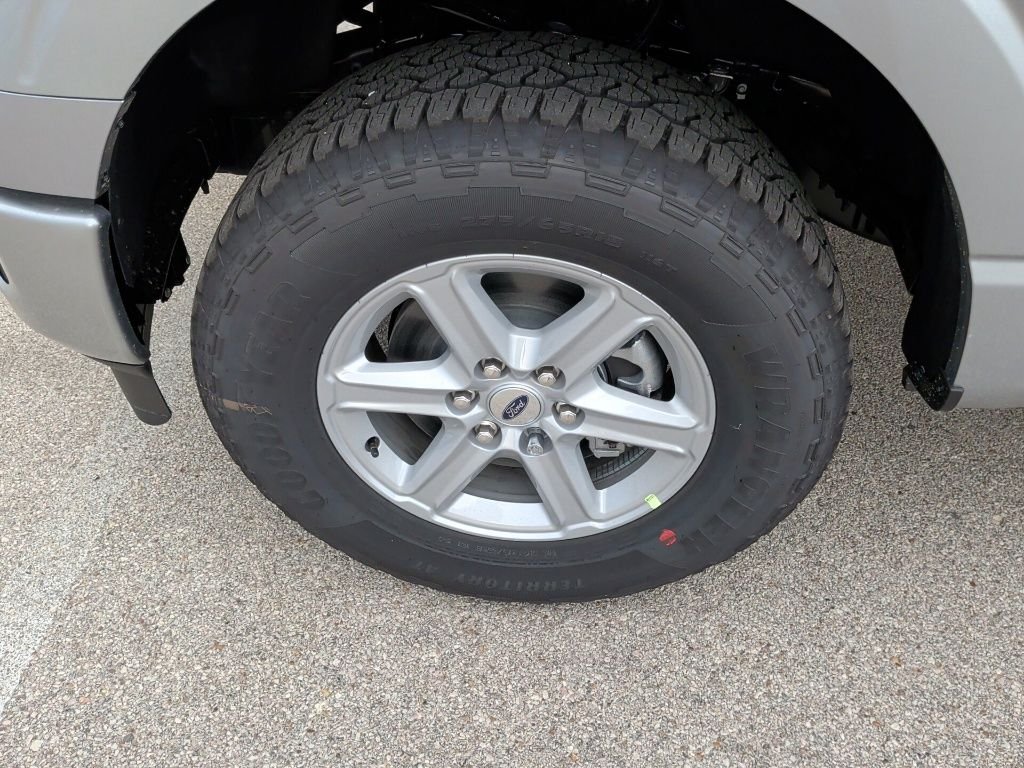 New 2026 Iconic Silver Metallic Ford XLT image 44