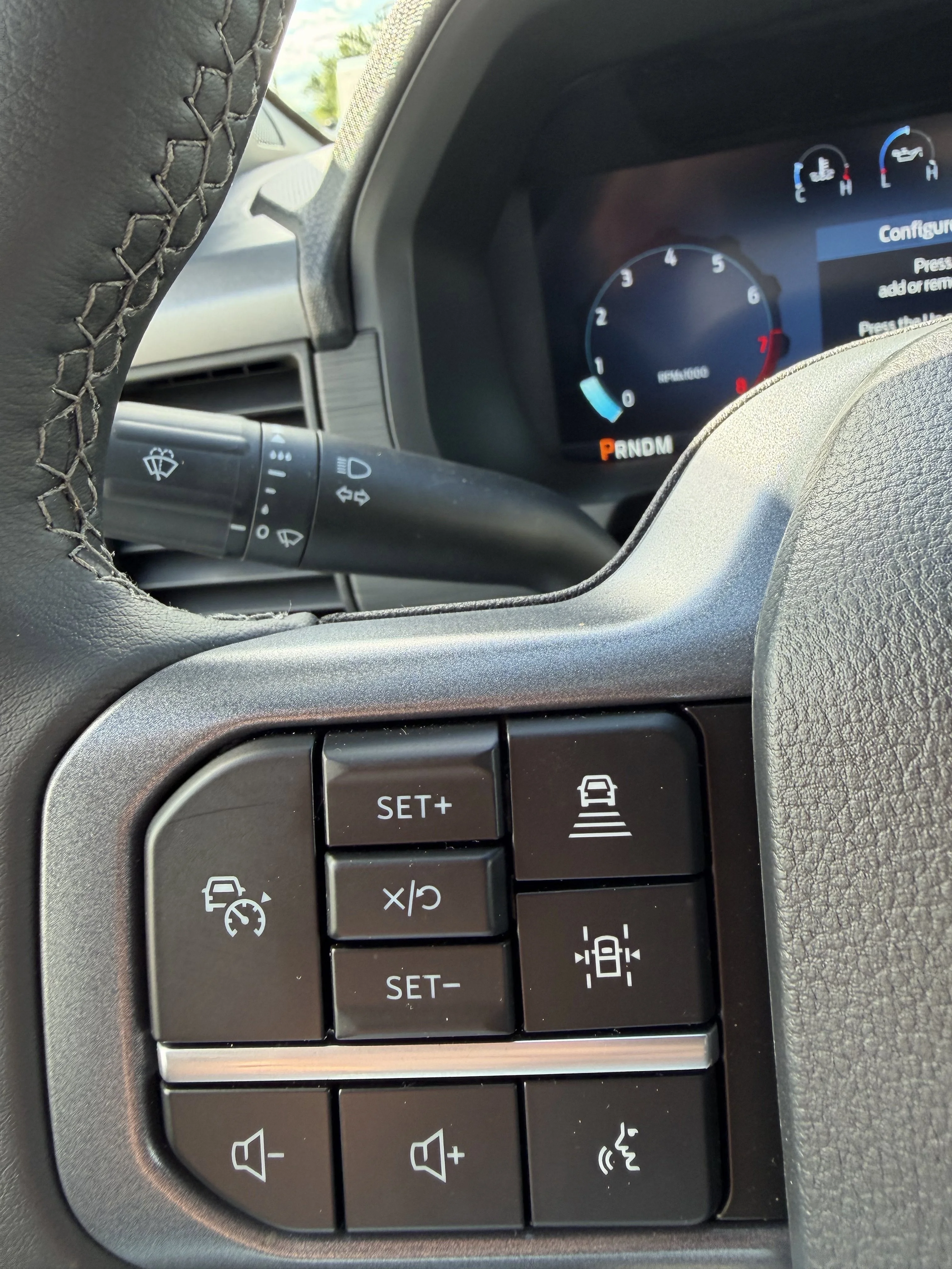 New 2026 Oxford White Ford XLT image 16