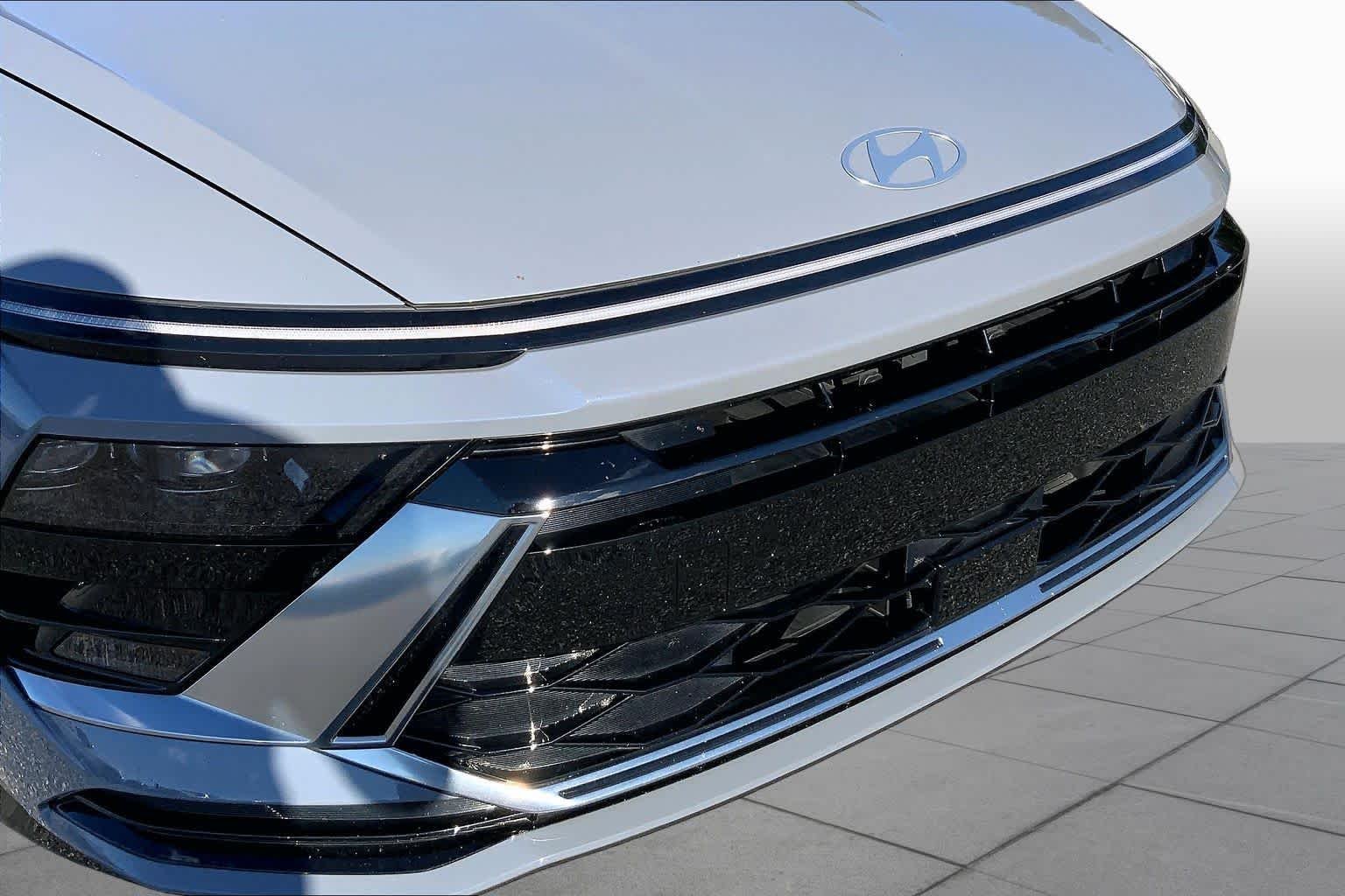 Used 2024 Transmission Blue Hyundai SEL image 27