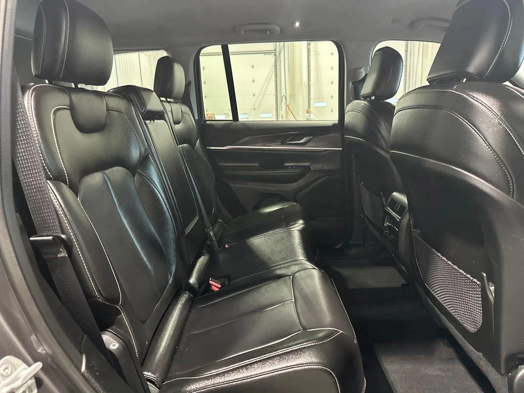 Used 2023 Gray Metallic Jeep Limited image 38