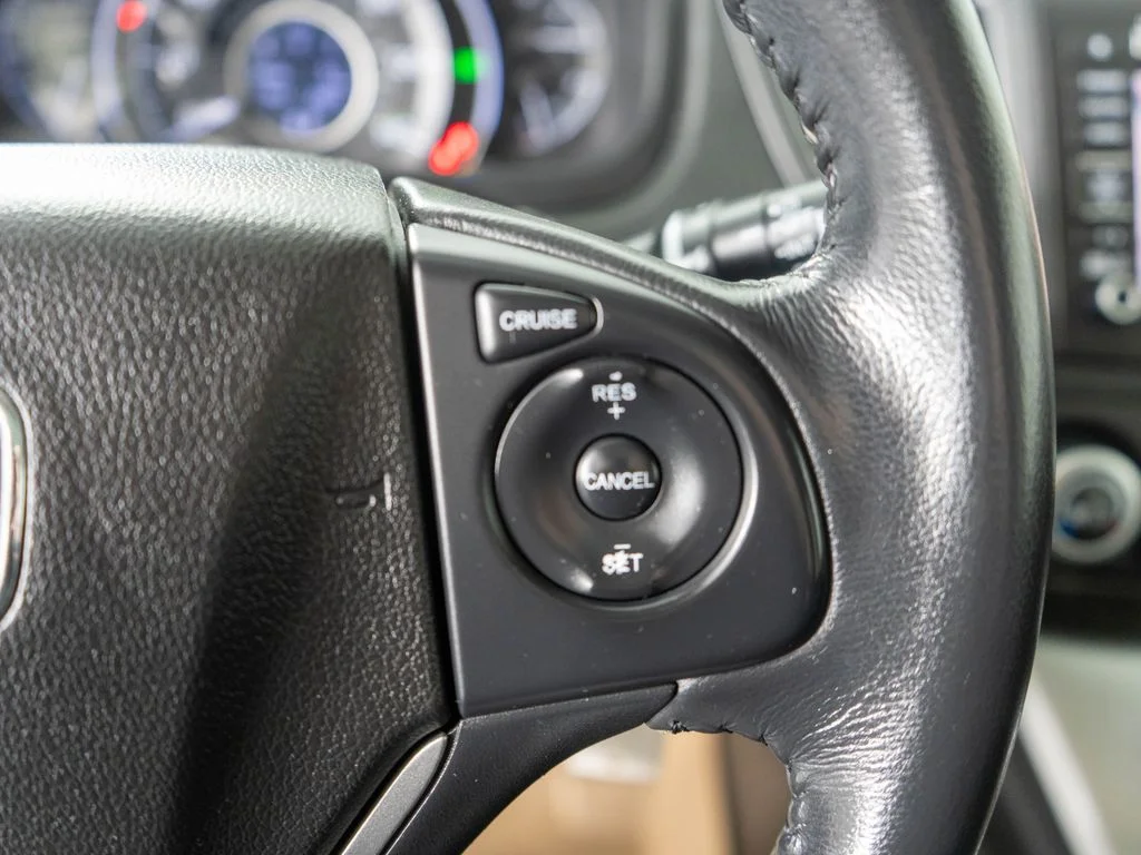 Used 2013 White Honda Touring image 17