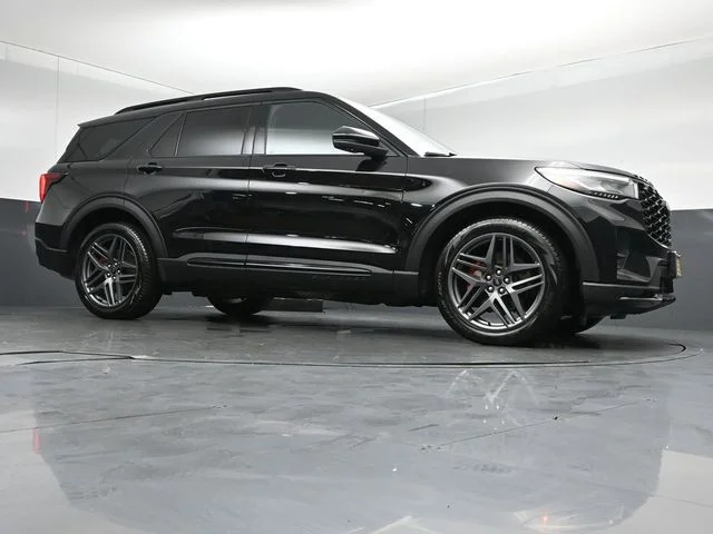 Certified Used 2025 Agate Black Metallic Ford ST image 39