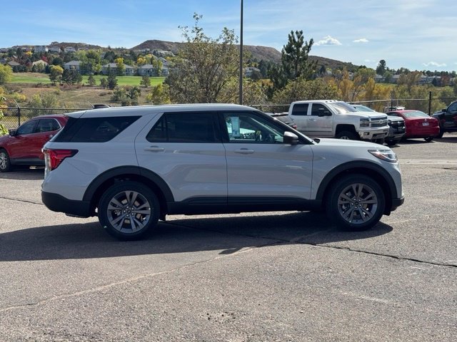 New 2027 Avalanche Gray Ford Active image 6