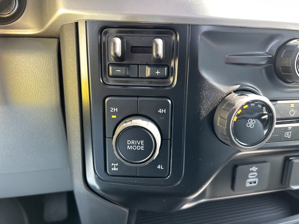 New 2026 Oxford White Ford XL image 26
