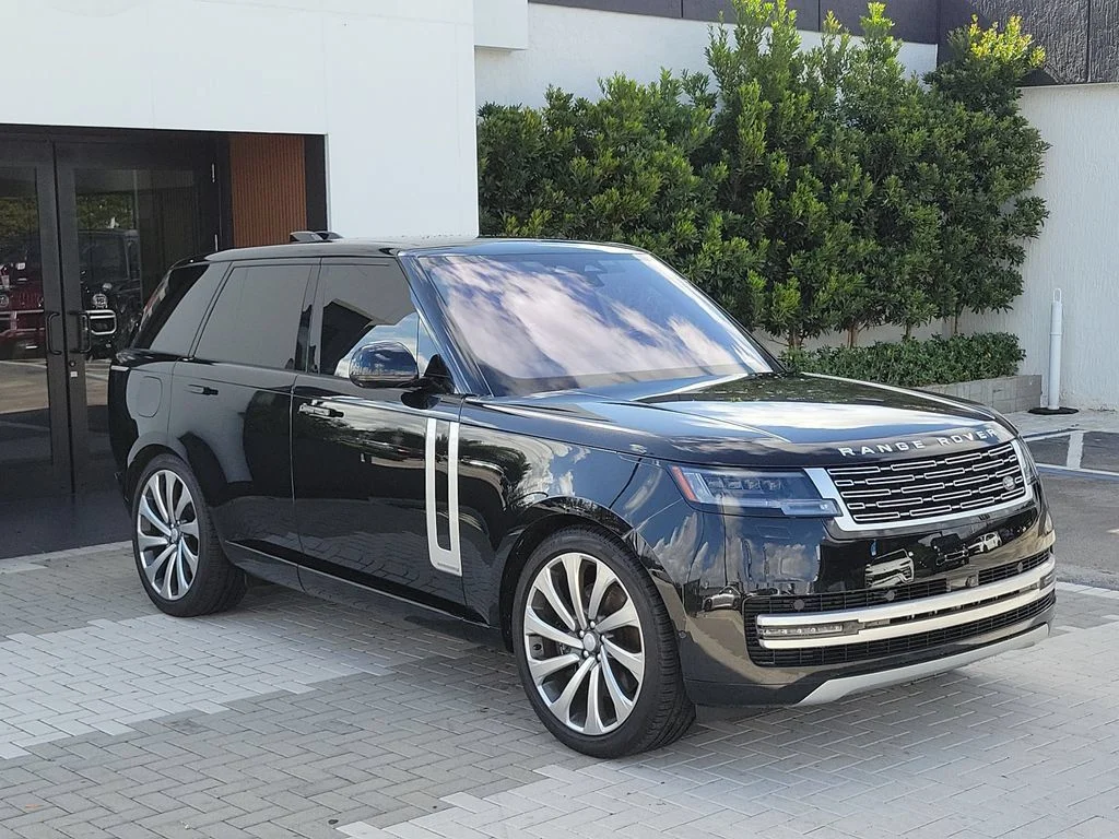 Used 2023 Santorini Black Metallic Land Rover Autobiography image 1