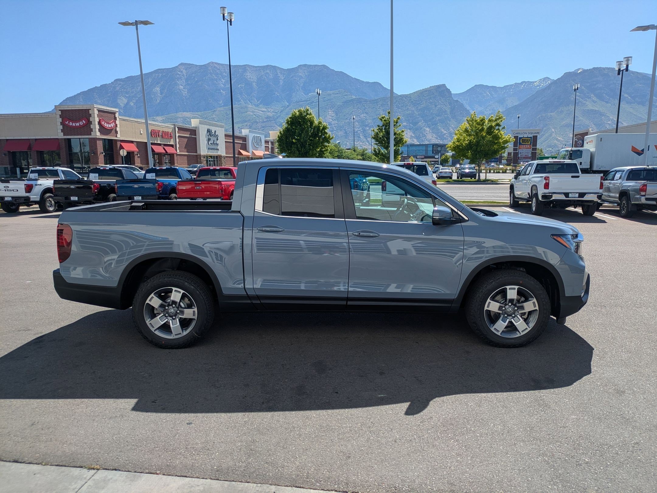New 2026 Sonic Gray Pearl Honda RTL image 2