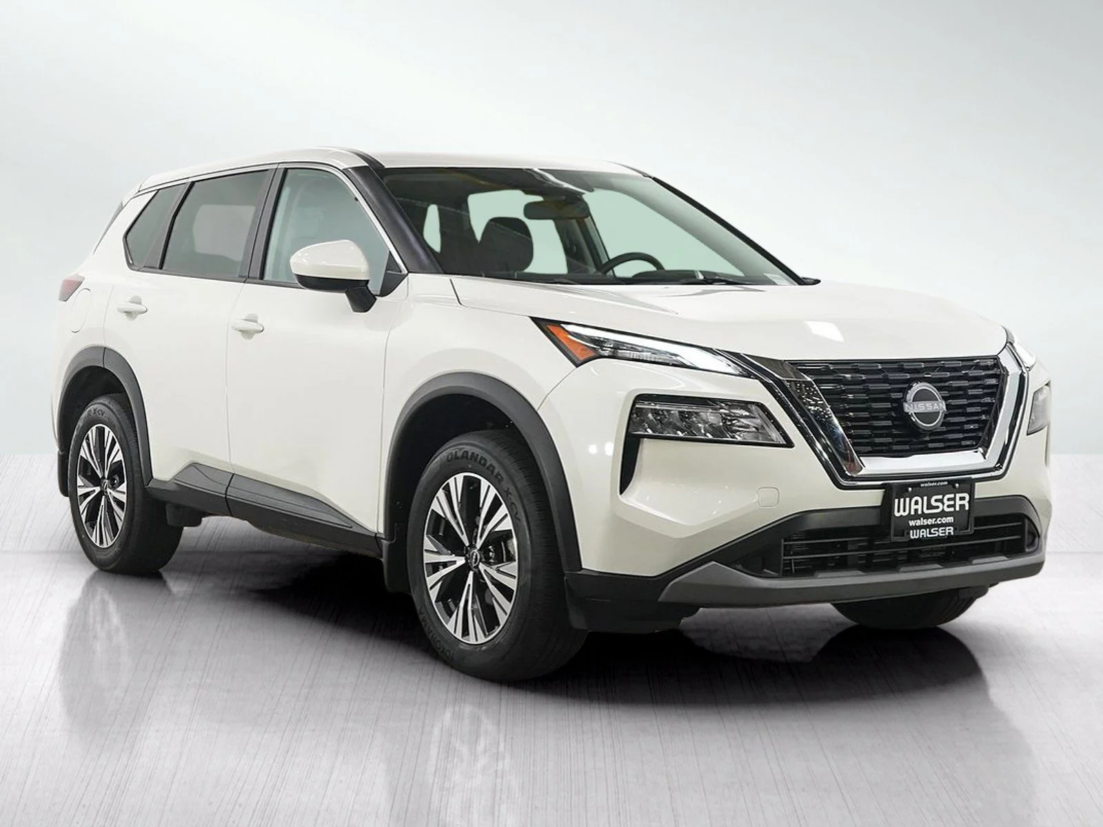 Used 2023 Pearl White Tricoat Nissan SV image 7