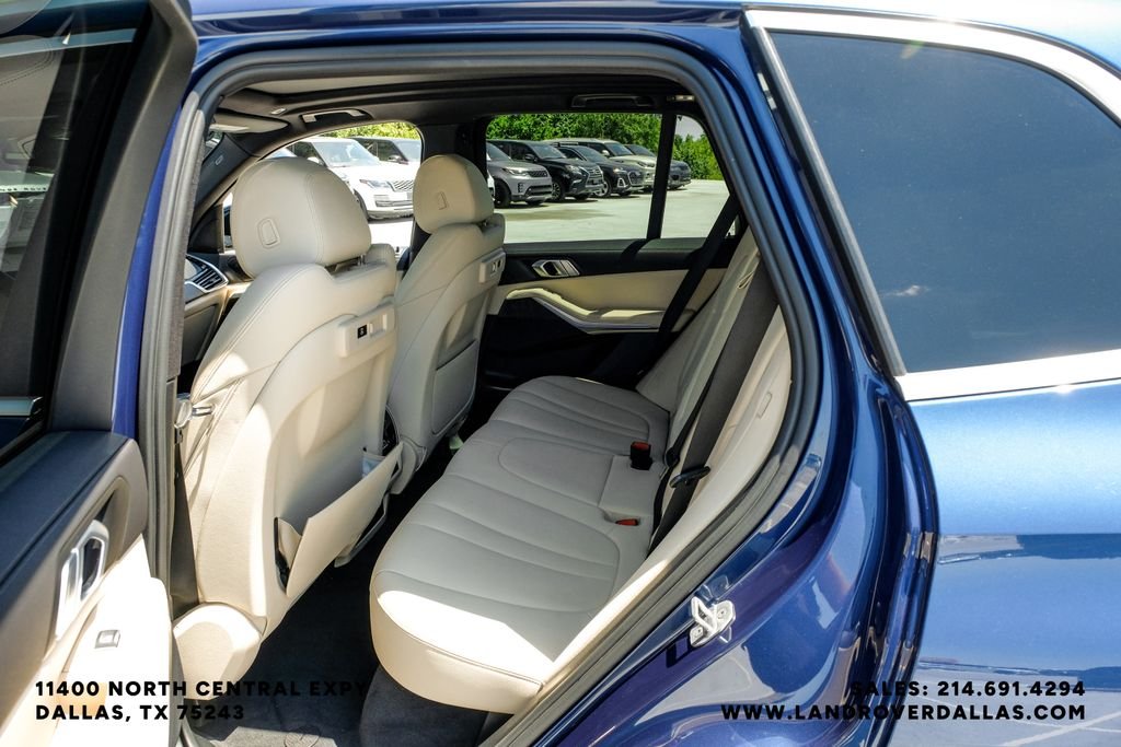 Used 2022 Blue Metallic BMW sDrive40i image 47