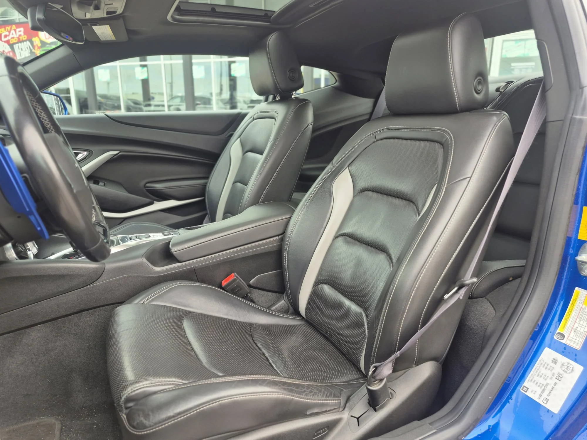 Used 2017 Hyper Blue Metallic Chevrolet 2LT*335HP!! | Hyper Blue Metallic | Cooled Leather | Sunroof | Bose Audio | Park Assist | CarPlay image 7