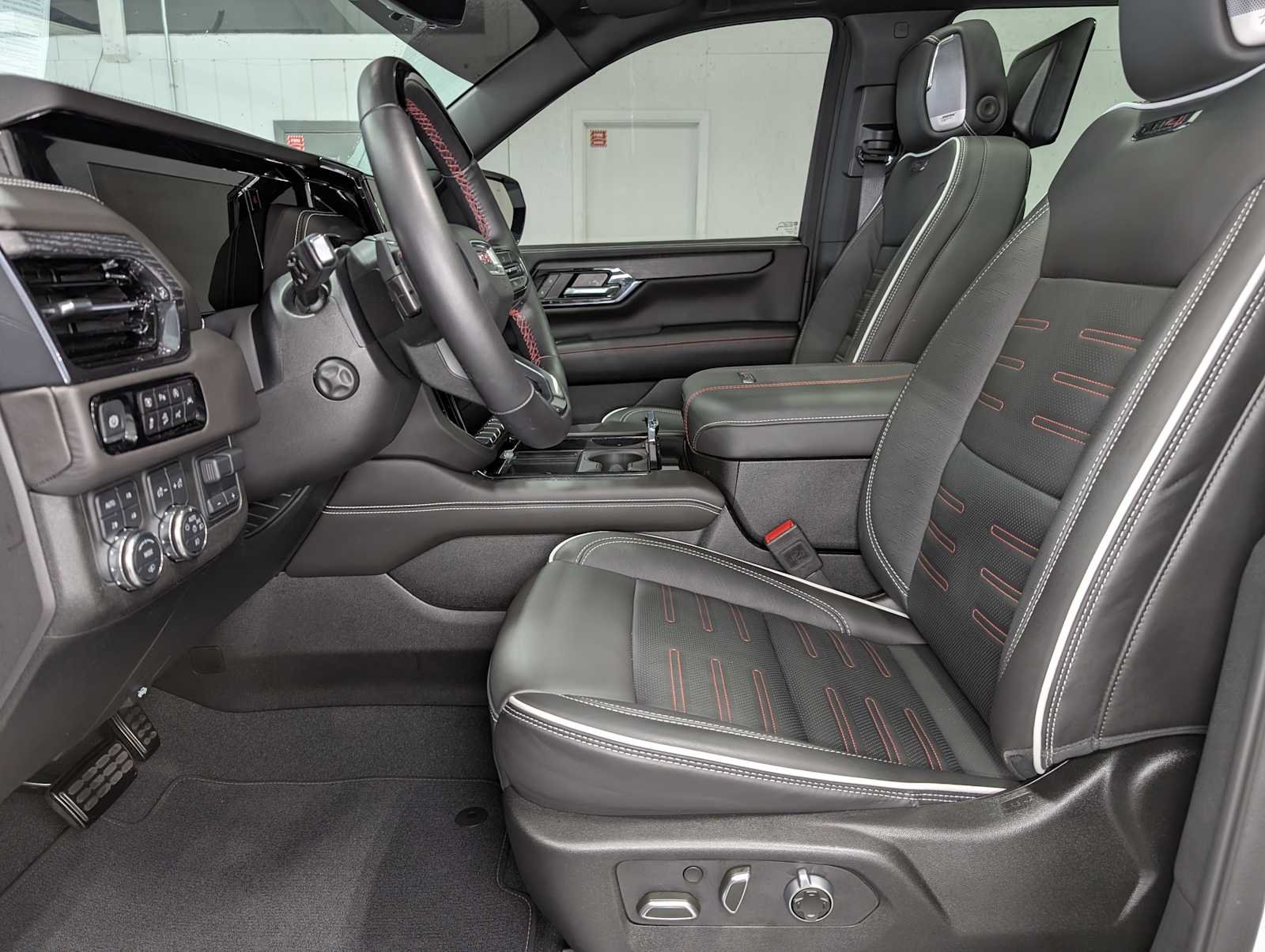 Used 2025 Summit White GMC AT4 Ultimate image 4