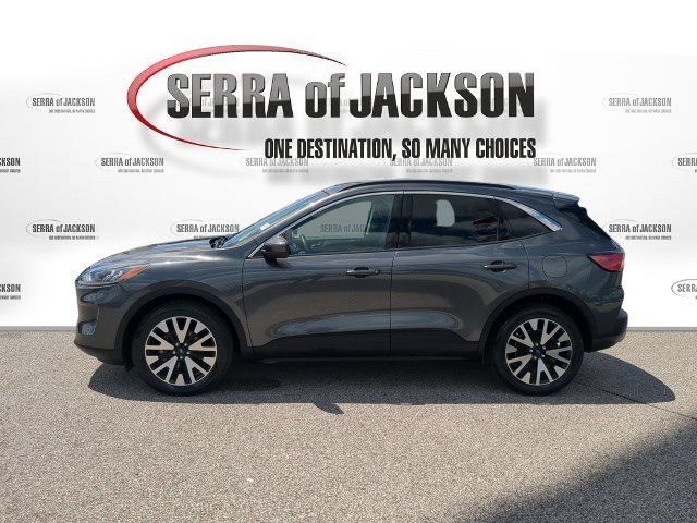Used 2020 Magnetic Metallic Ford SEL image 5