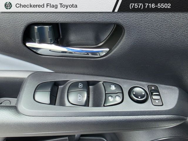 Used 2024 Aspen White Tricoat/Super Black Nissan SR image 21