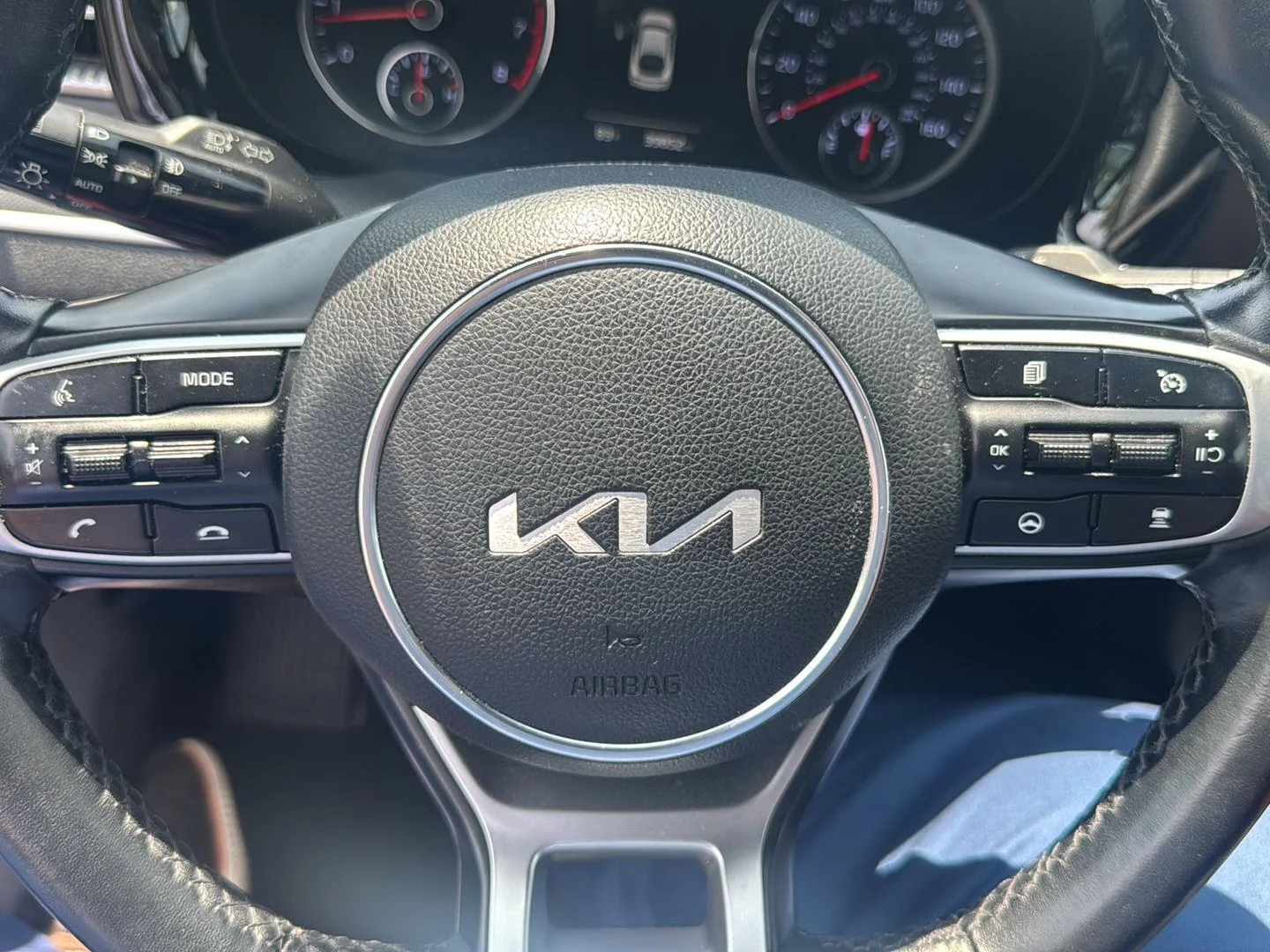 Used 2023 Wolf Gray Kia GT-Line image 16