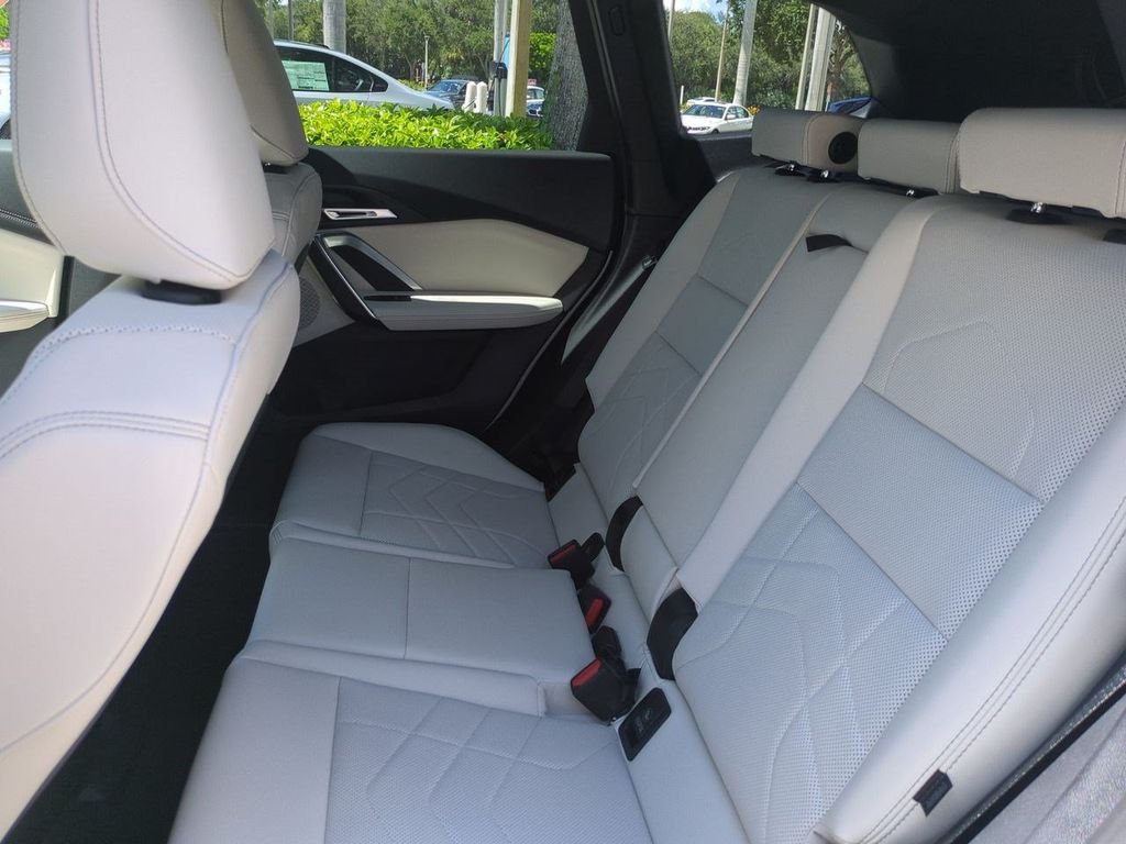 New 2027 Alpine White BMW xDrive28i image 14