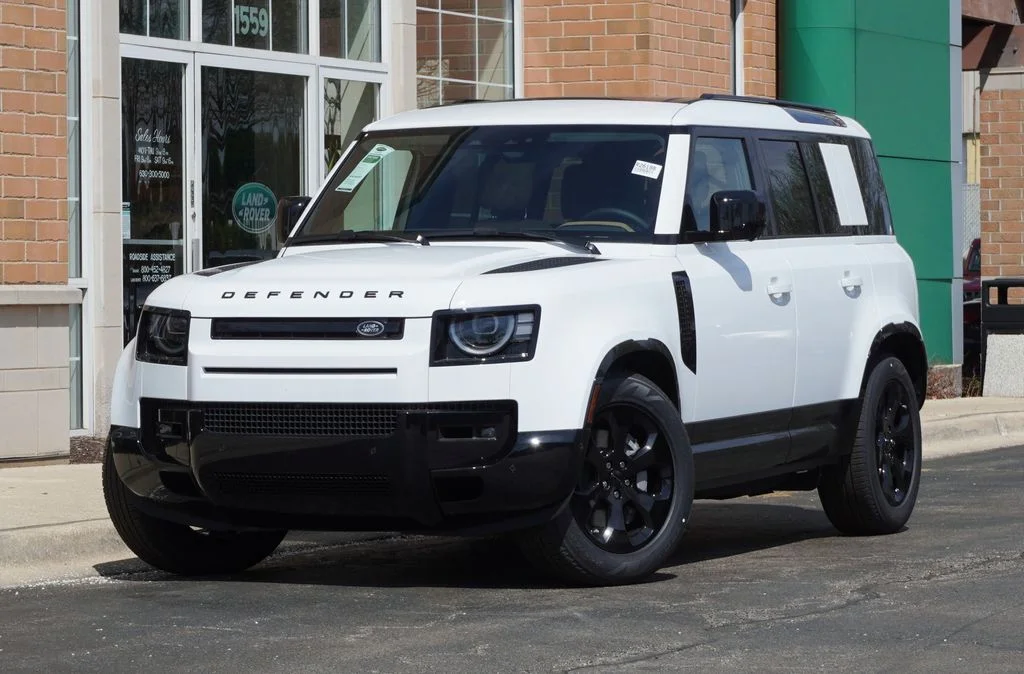 2026 Land Rover Defender 110 X-Dynamic SE P400's photo