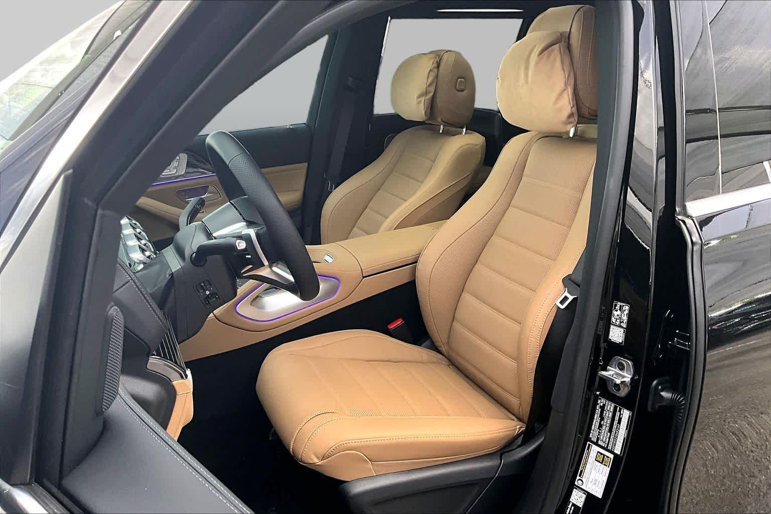 New 2026 Obsidian Black Metallic Mercedes-Benz GLS 580 image 17