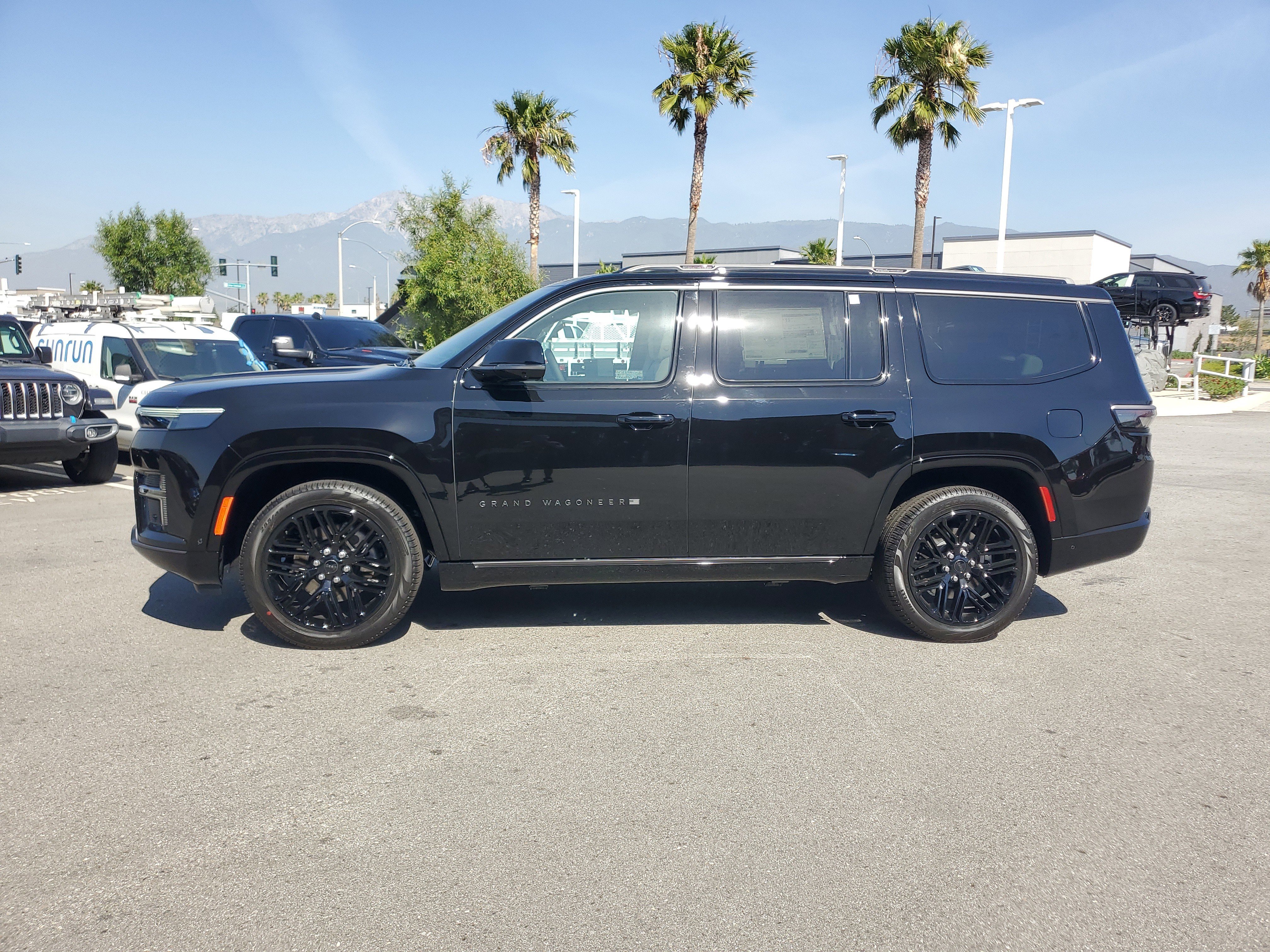 2026 Jeep Grand Wagoneer Limited Reserve