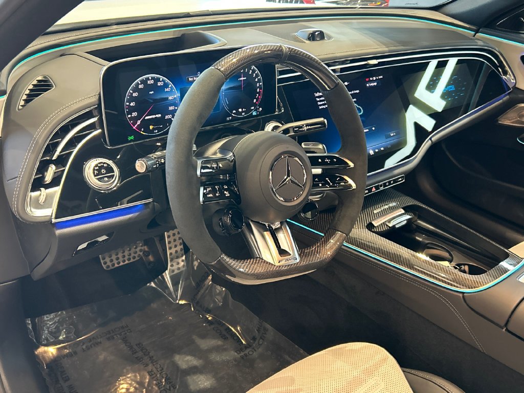 New 2027 MANUFAKTUR Moonlight White Magno Mercedes-Benz AMG® E 53 Hybrid Wagon image 15