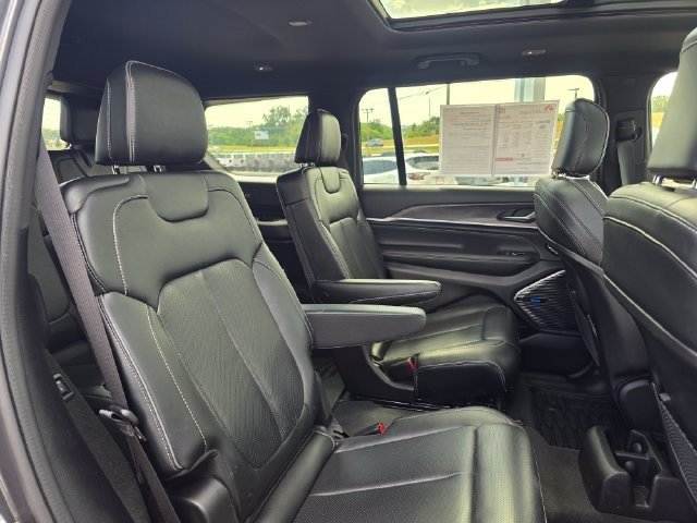 Certified Used 2022 Baltic Gray Metallic Clearcoat Jeep Overland image 14