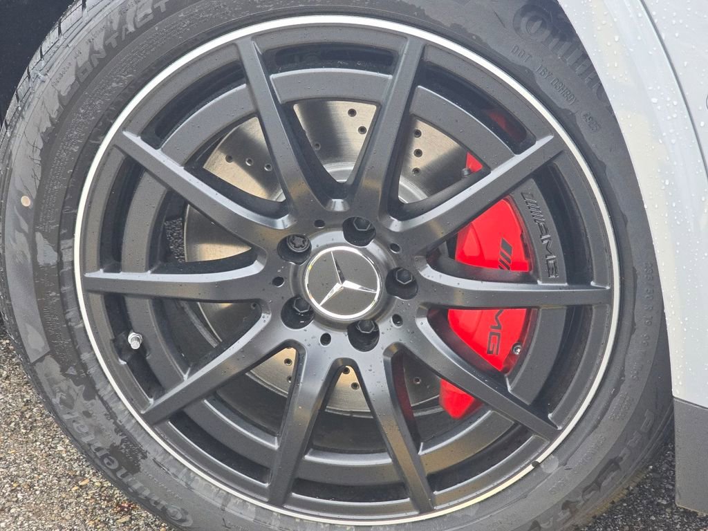 New 2026 MANUFAKTUR Alpine Grey Mercedes-Benz GLA 35 AMG® image 47
