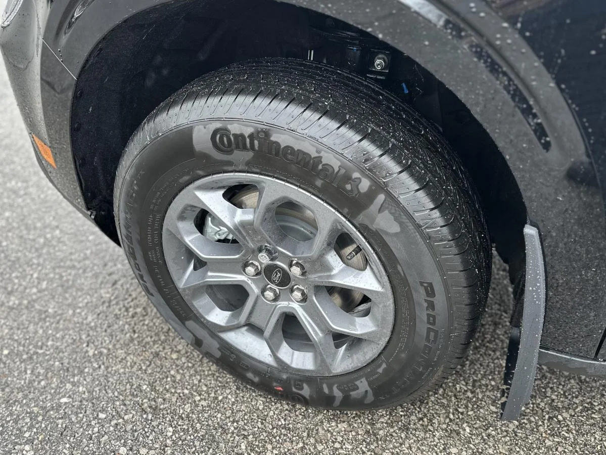 New 2026 Black Ford XLT image 9