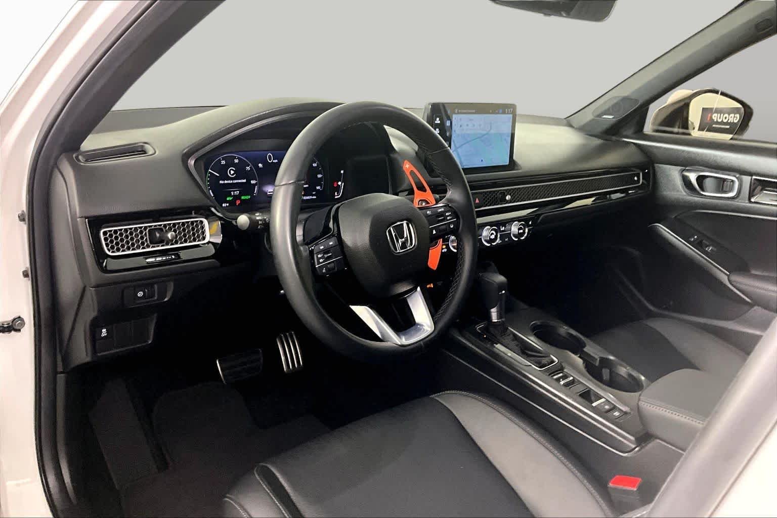 Used 2025 Platinum White Pearl Honda Sport Touring image 17