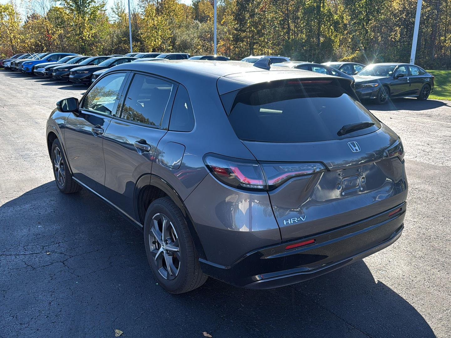 Used 2024 Modern Steel Metallic Honda EX-L image 9