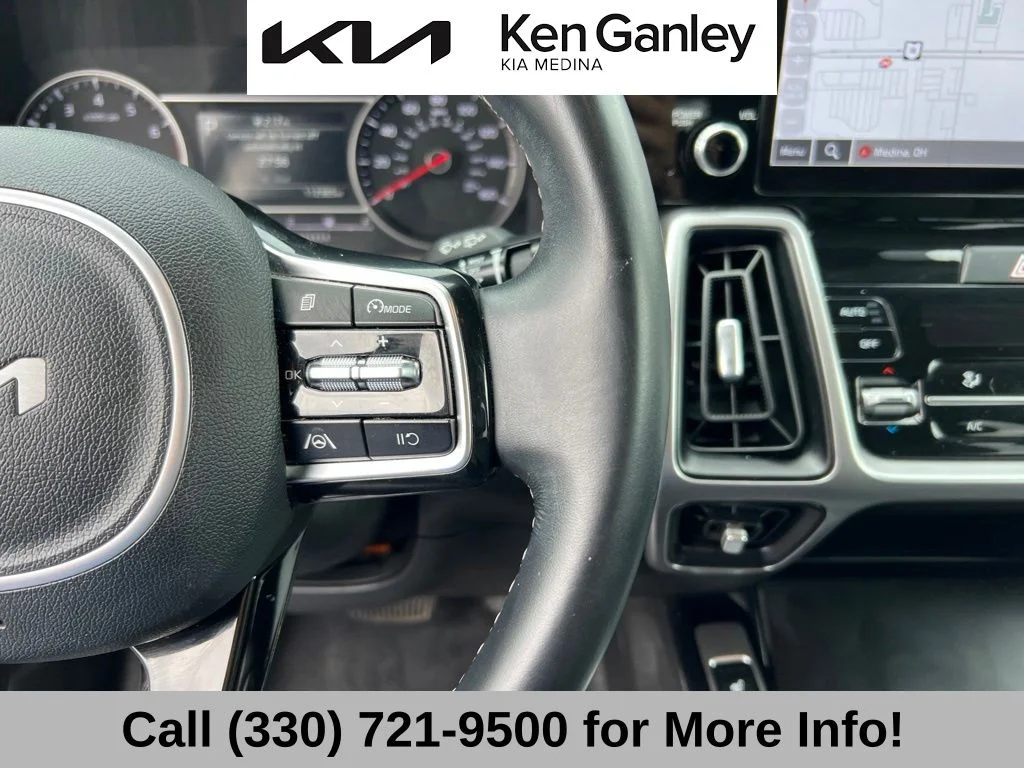 Certified Used 2022 White Kia S image 31