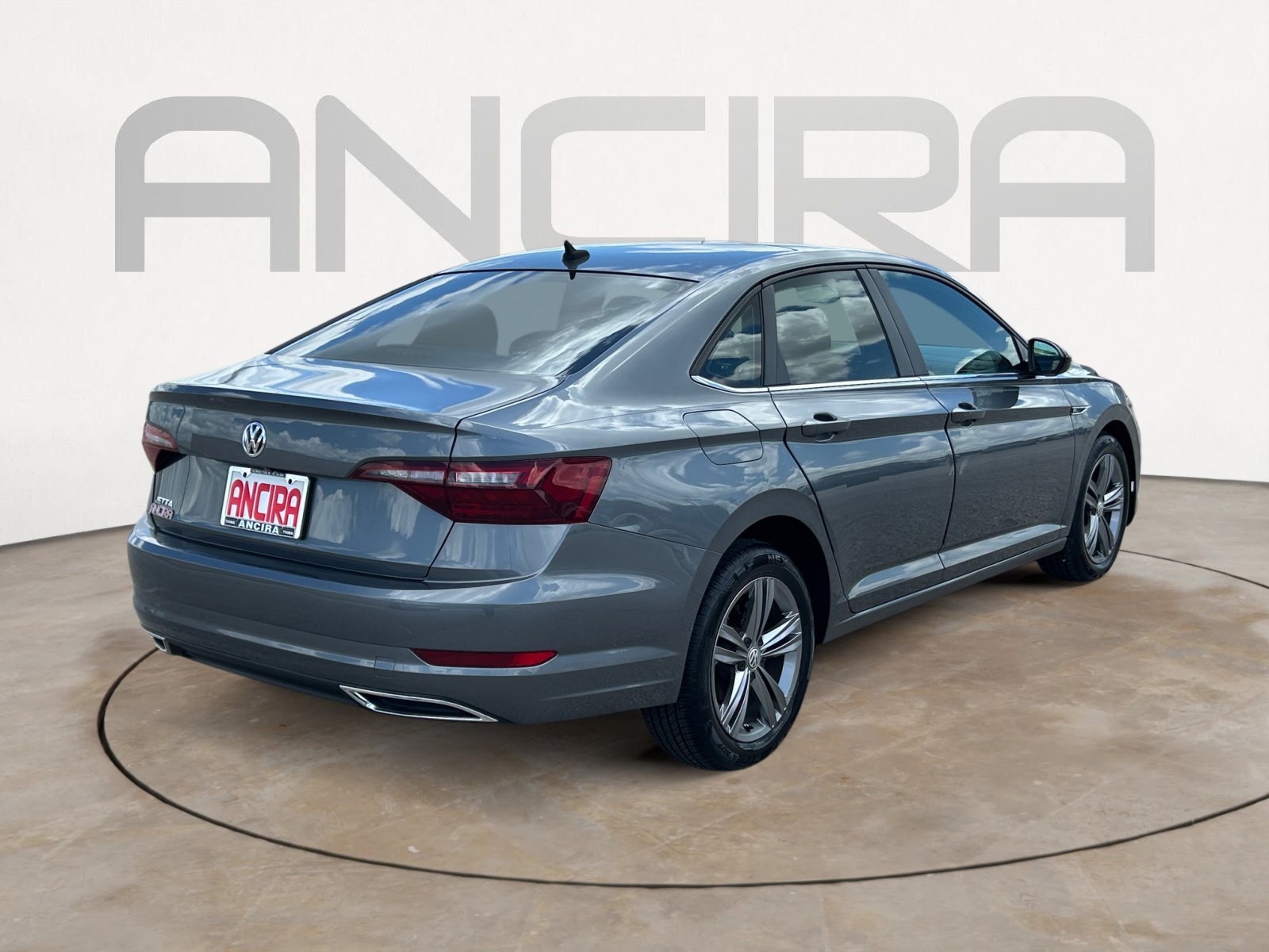 Used 2020 Platinum Gray Metallic Volkswagen R-Line image 10