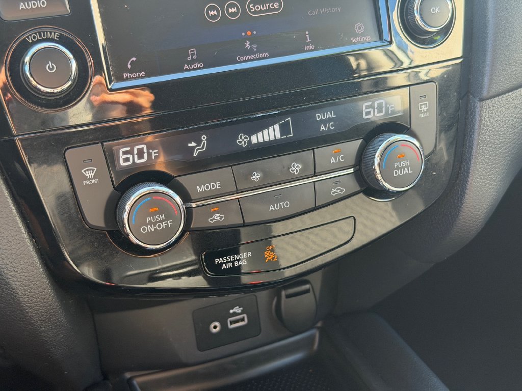 Used 2019 White Nissan SV image 26