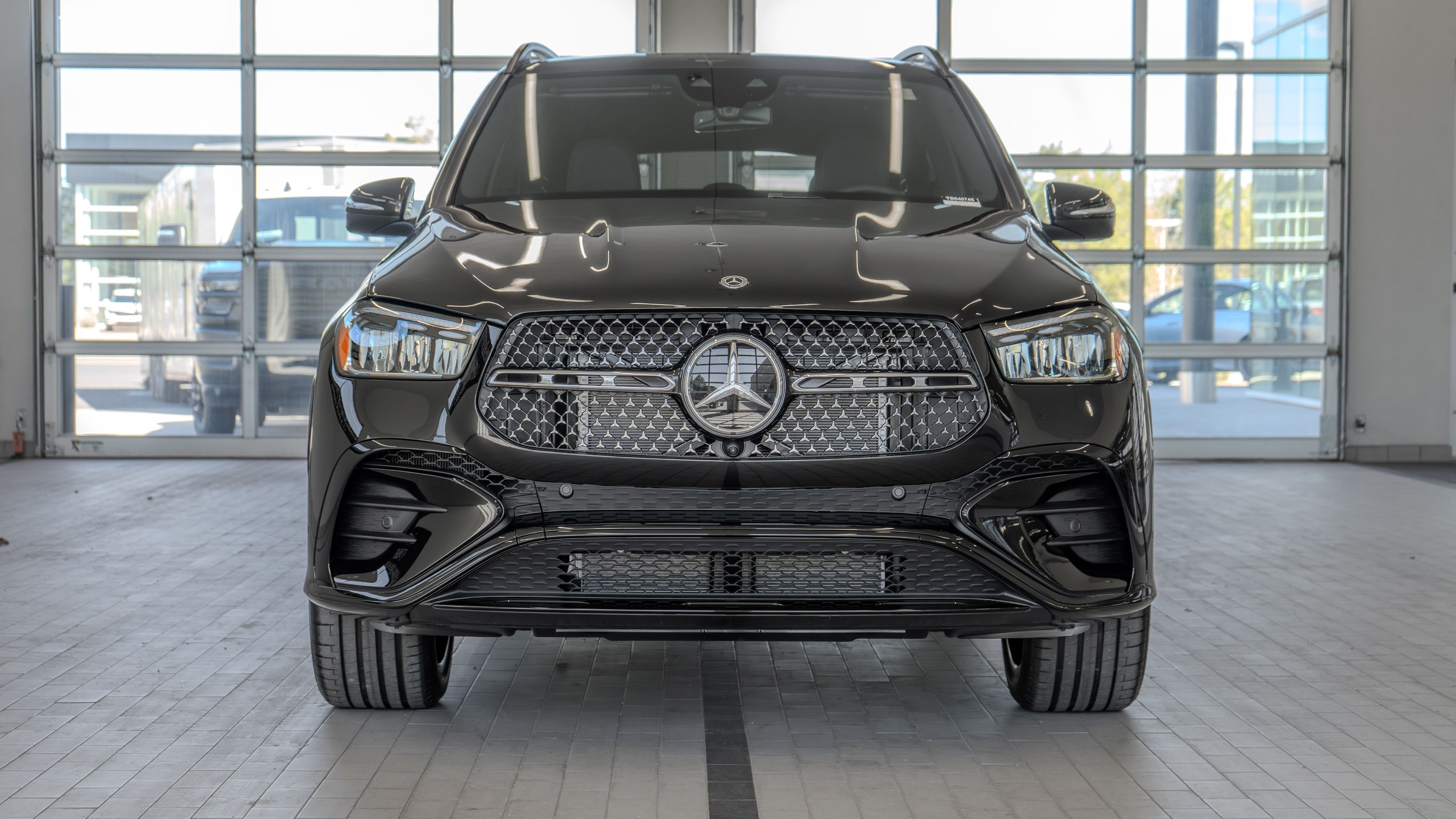 New 2026 Obsidian Black Metallic Mercedes-Benz GLE 580 image 11