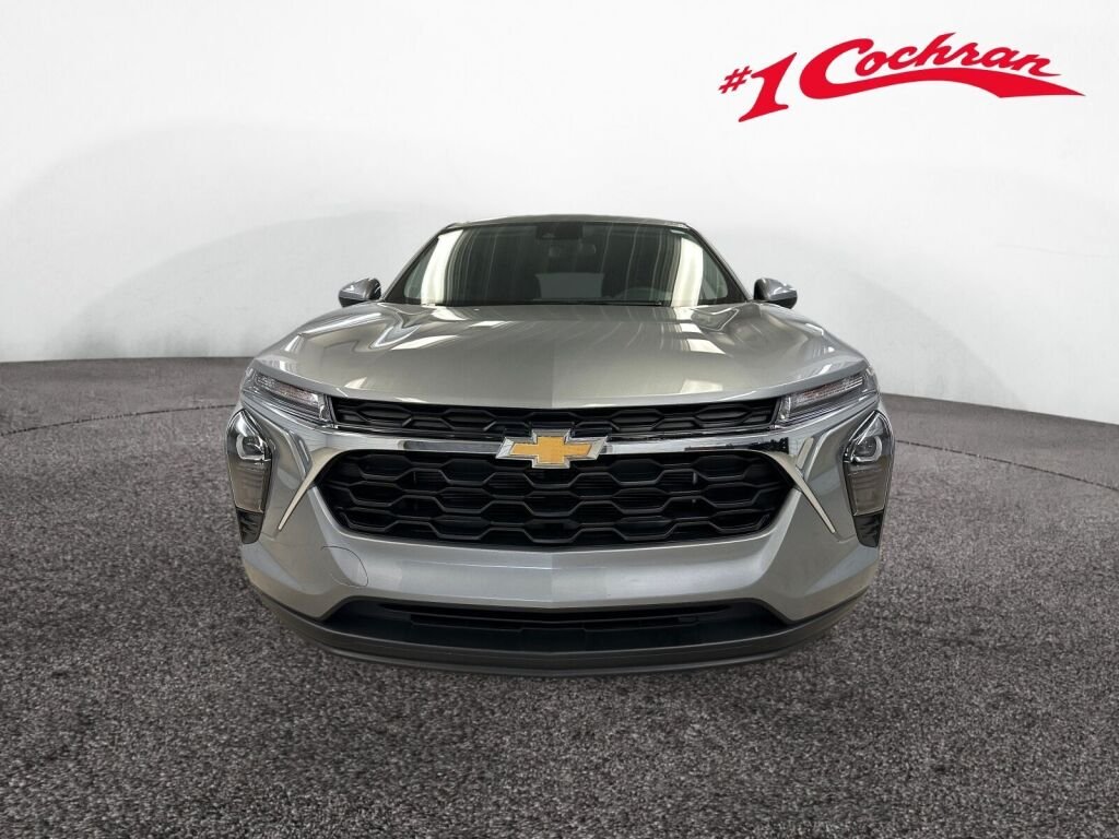 2024 Chevrolet Trax LS - Photo 29