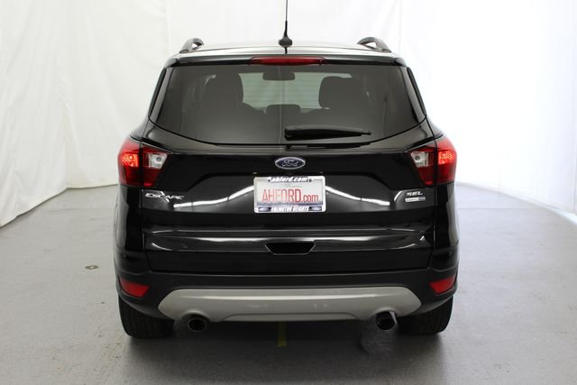 Used 2019 Agate Black Metallic Ford SEL image 7