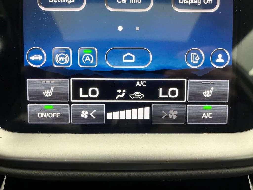 Used 2023 White Subaru Onyx Edition image 29