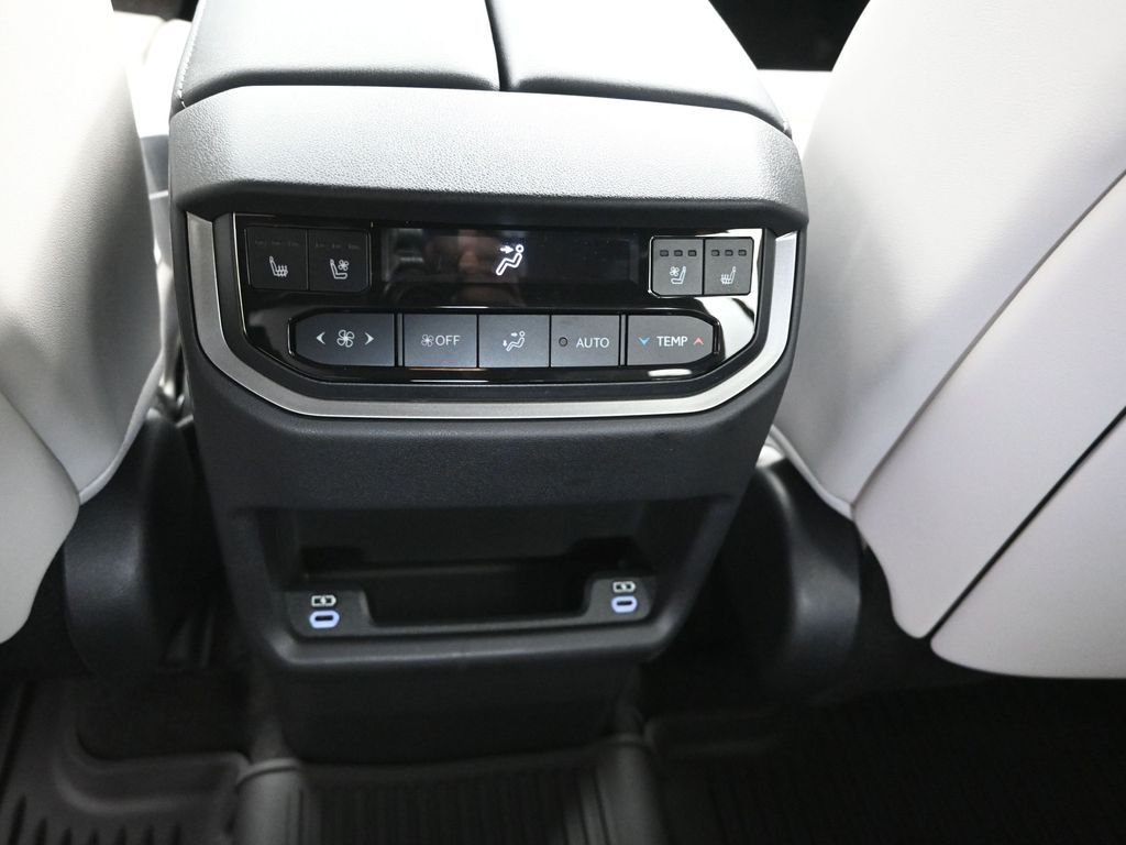 2026 Lexus TX 350 Luxury - Photo 20