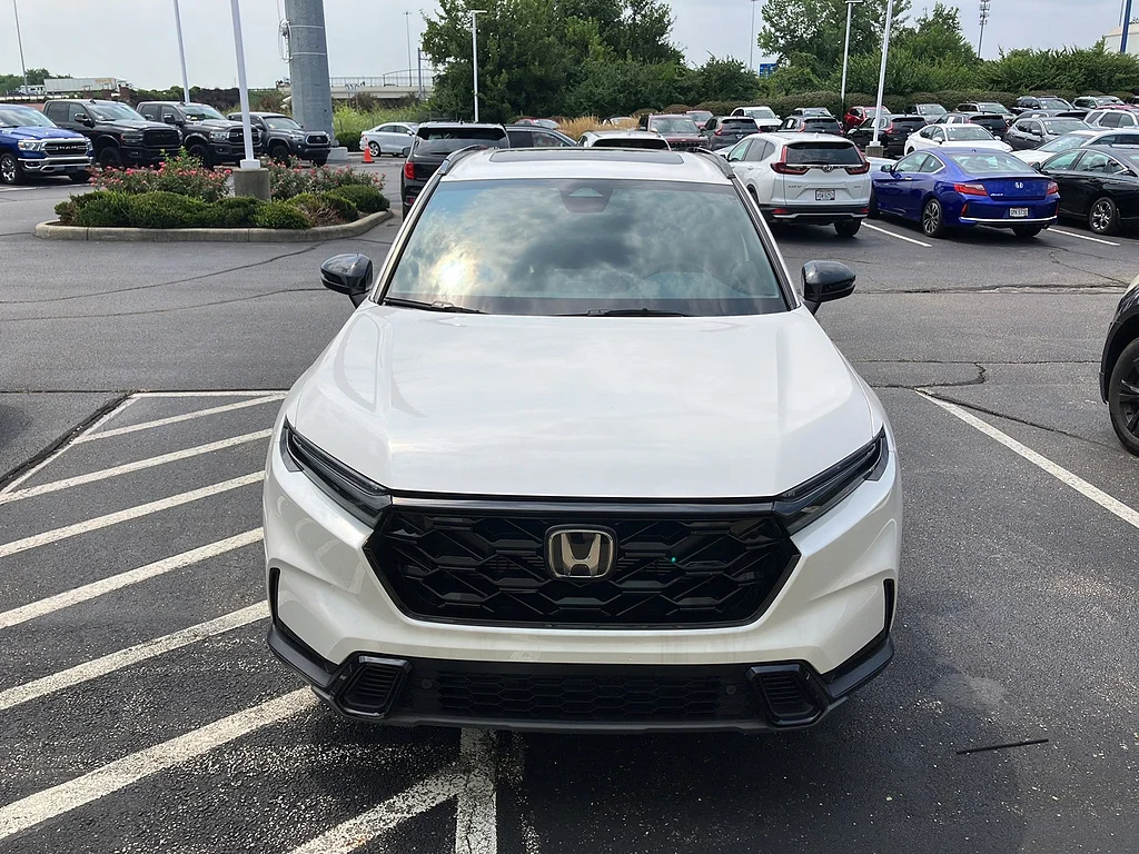 Certified Used 2026 Platinum White Pearl Honda Sport-L image 31