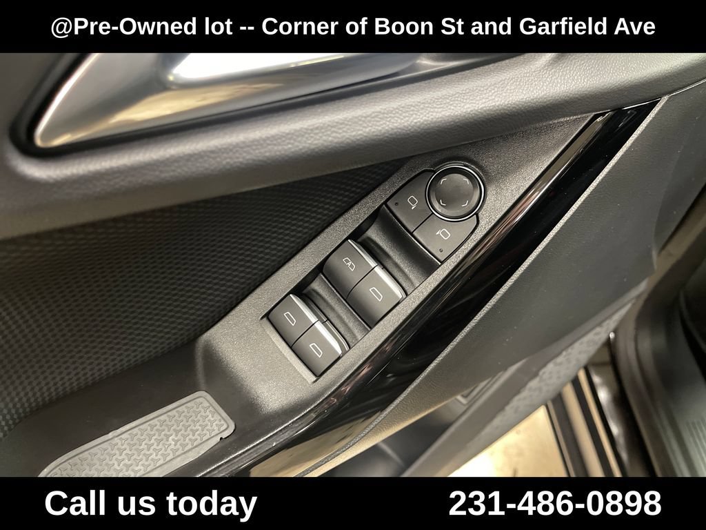 Used 2025 Mosaic Black Metallic Chevrolet RS image 17