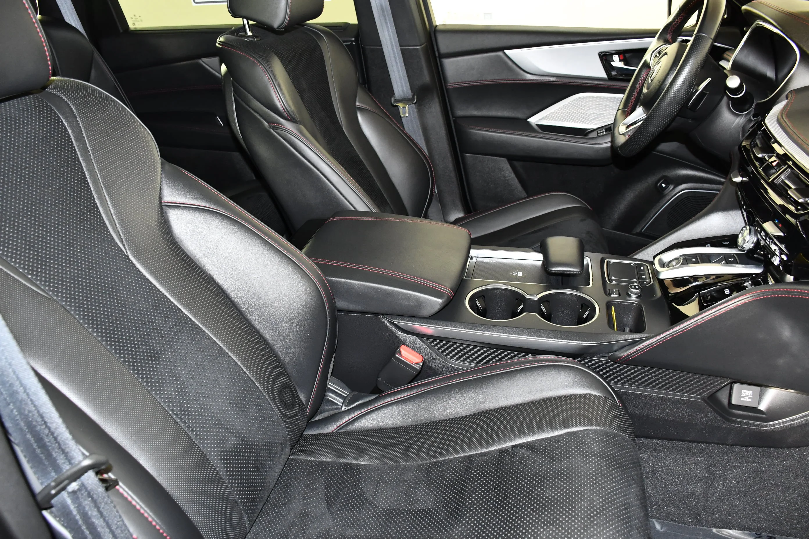 Used 2023 Performance Red Pearl Acura w/A-Spec Package image 44