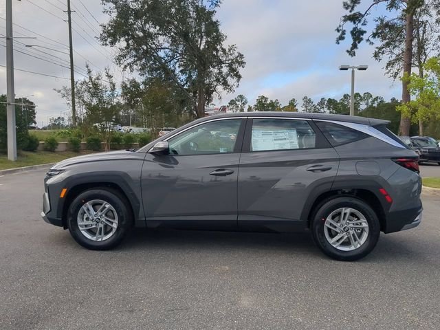 Used 2025 Gray Hyundai SE image 8