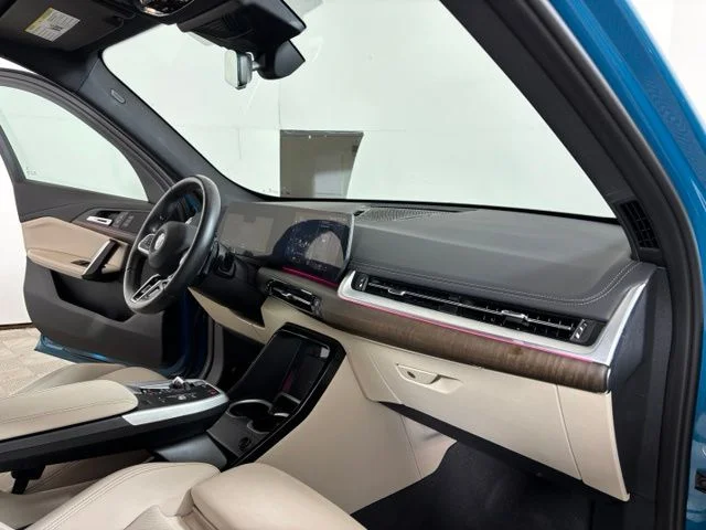 Used 2023 Blue Bay Lagoon Metallic BMW xDrive28i image 20