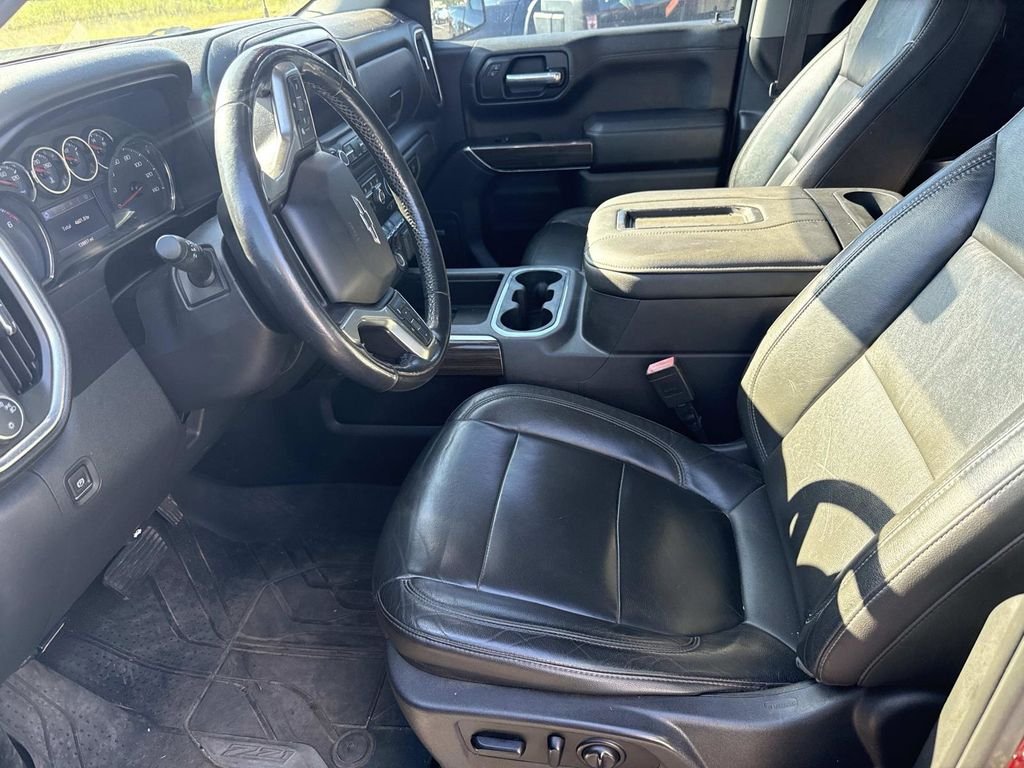 Used 2019 Cajun Red Tintcoat Chevrolet RST image 9