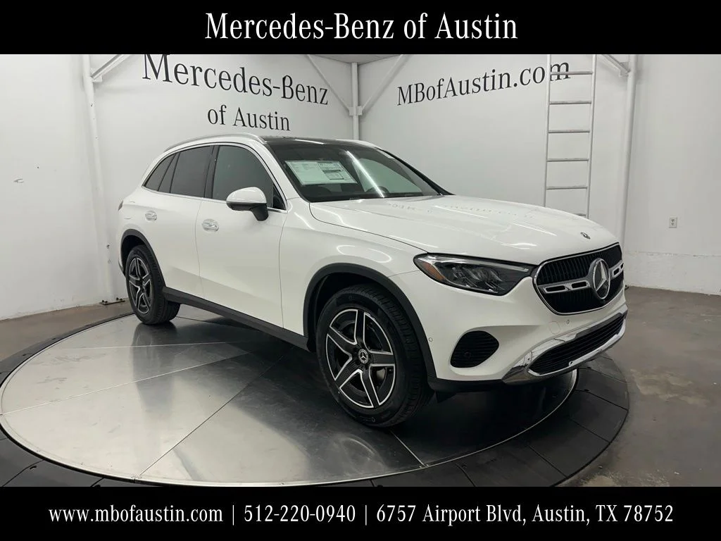 New 2027 White Mercedes-Benz GLC 300 image 1